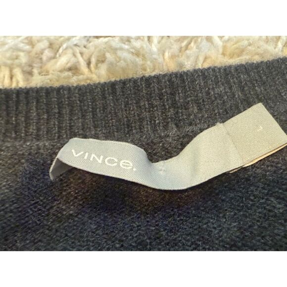 Vince 100% Cashmere Tunic Sweater L Grey Quiet Luxury Minimalist Scandi Girl - Picture 5 of 7
